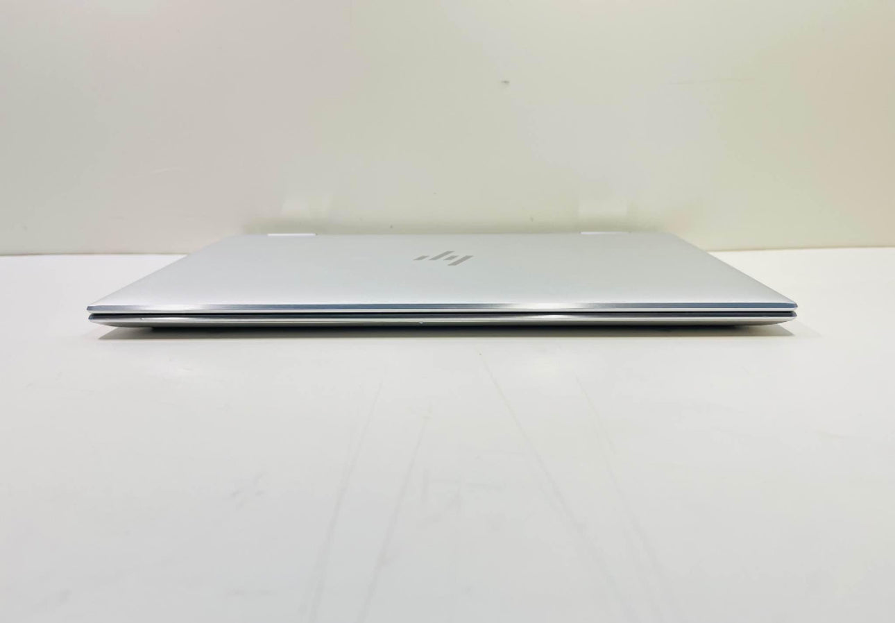 HP Spectre x360 13t-aw000 13.3” (Intel Core i7, 16GB RAM, 1TB SSD) Pre-owned