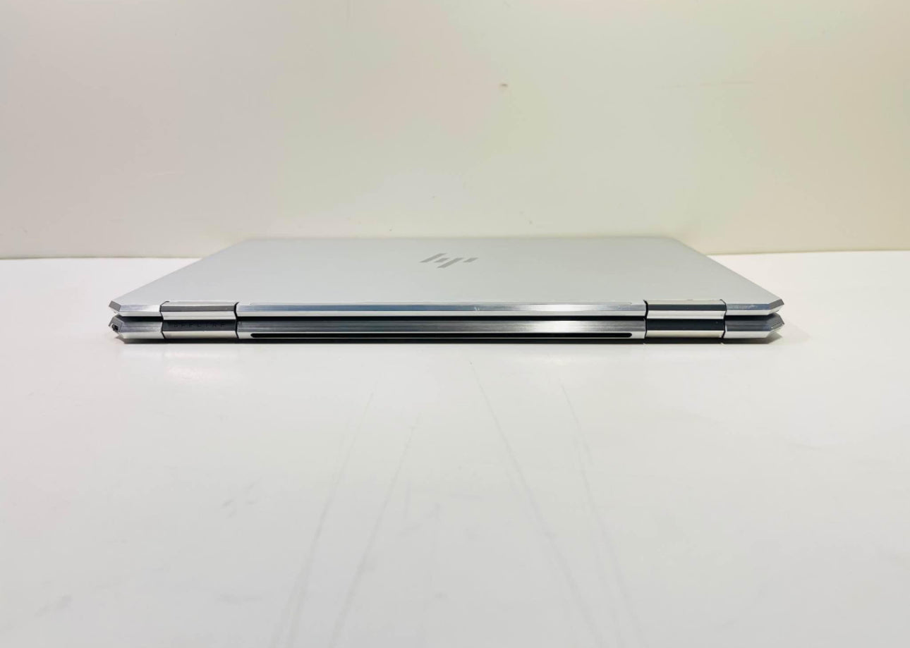 HP Spectre x360 13t-aw000 13.3” (Intel Core i7, 16GB RAM, 1TB SSD) Pre-owned