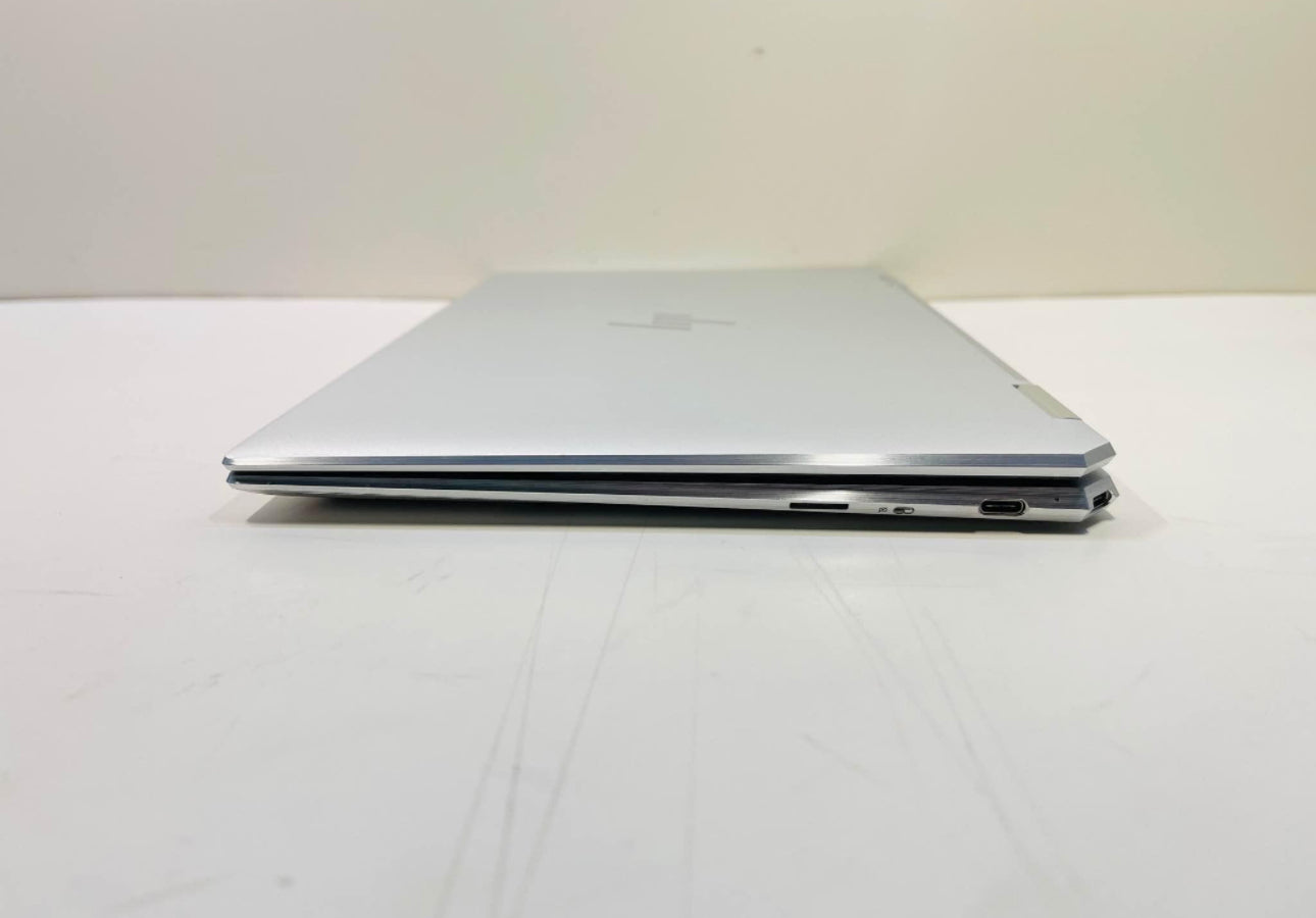 HP Spectre x360 13t-aw000 13.3” (Intel Core i7, 16GB RAM, 1TB SSD) Pre-owned